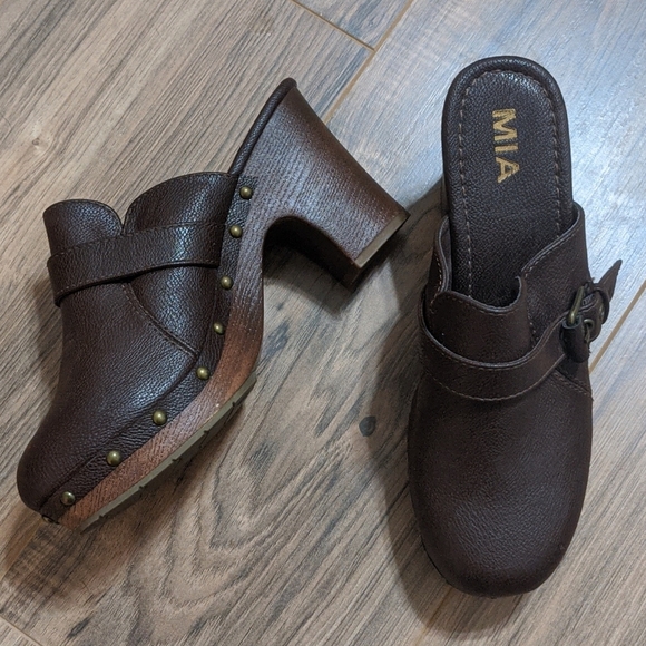 MIA clogs 8.5 - Picture 1 of 10